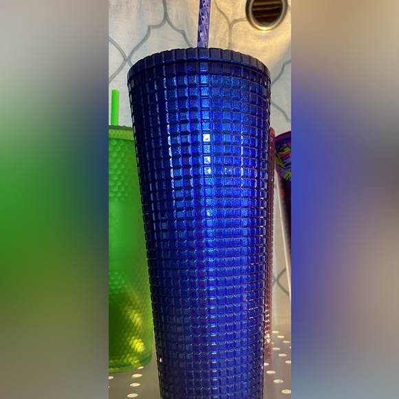 Starbucks shimmering blueberry venti cold cup never used - Picture 2 of 5